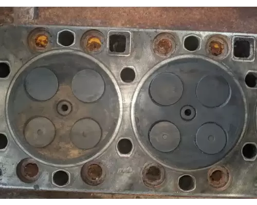 Caterpillar 1693 Cylinder Head