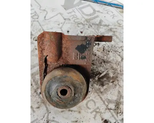 Caterpillar 3116 Engine Mounts