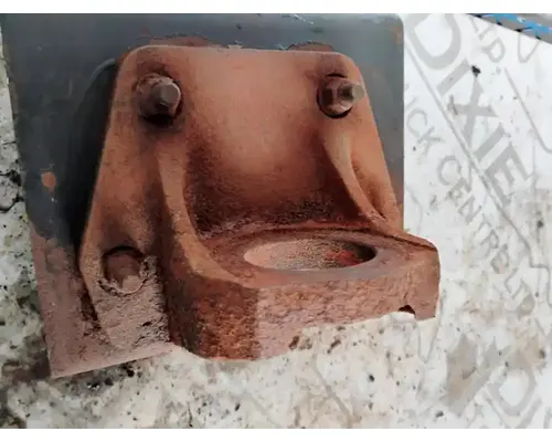 Engine Mounts Caterpillar 3116 Dixie Truck Centre