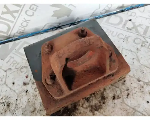 Caterpillar 3116 Engine Mounts