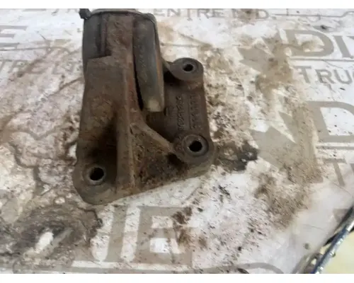 Caterpillar 3116 Engine Mounts