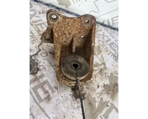 Engine Mounts Caterpillar 3116 Dixie Truck Centre