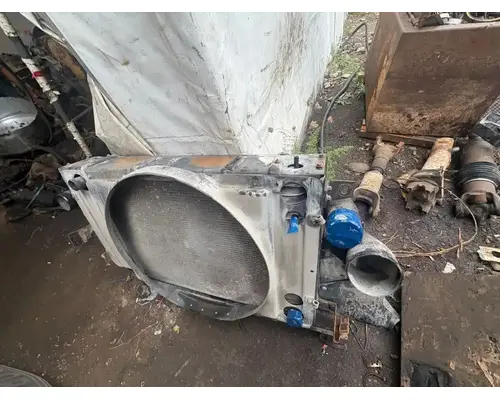 Caterpillar 3116 Radiator