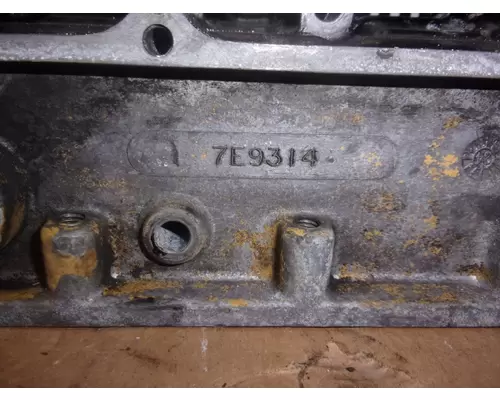 Caterpillar 3116 Valve Cover