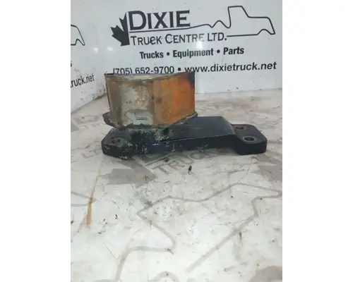 Caterpillar 3126 Engine Mounts