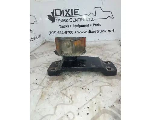 Caterpillar 3126 Engine Mounts