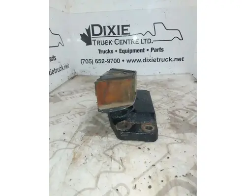 Caterpillar 3126 Engine Mounts