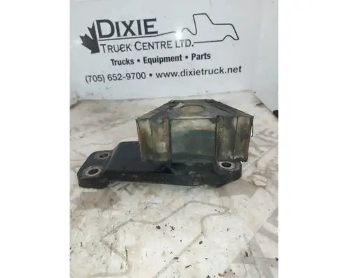 Caterpillar 3126 Engine Mounts