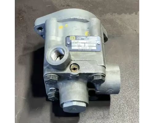 Caterpillar 3126 Power Steering Pump