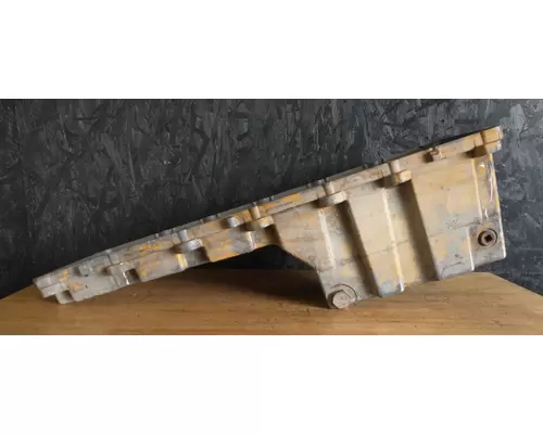 Caterpillar 3176B Oil Pan