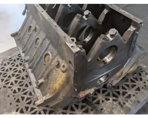 Caterpillar 3208 Cylinder Block