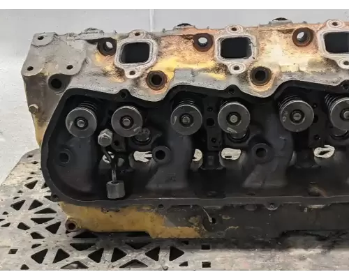 Caterpillar 3208 Cylinder Head