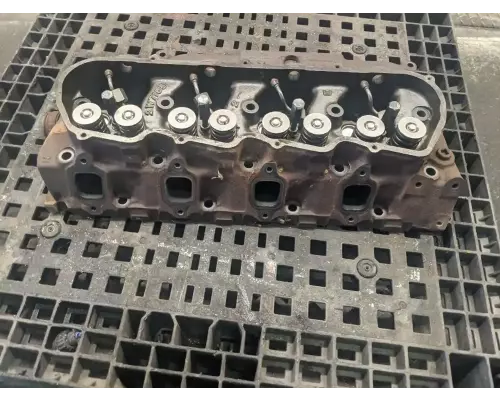 Caterpillar 3208 Cylinder Head