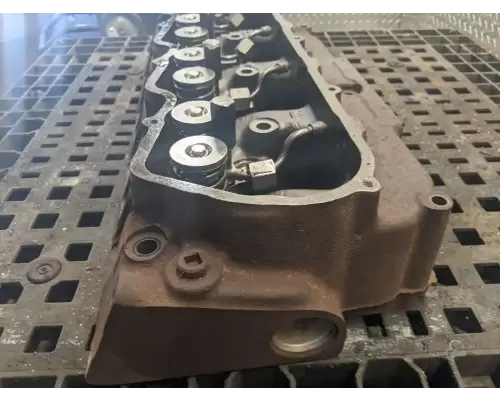 Caterpillar 3208 Cylinder Head