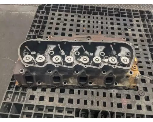 Caterpillar 3208 Cylinder Head