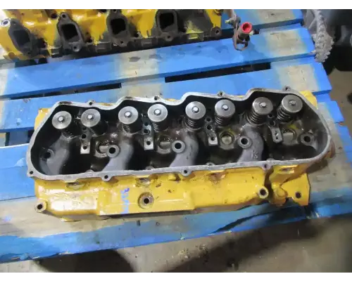 Caterpillar 3208 Cylinder Head