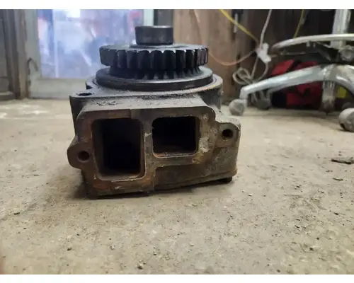 Caterpillar 3306 Water Pump