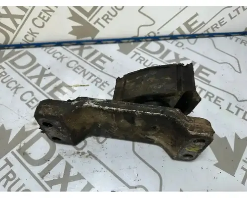 Caterpillar 3406E Engine Mounts