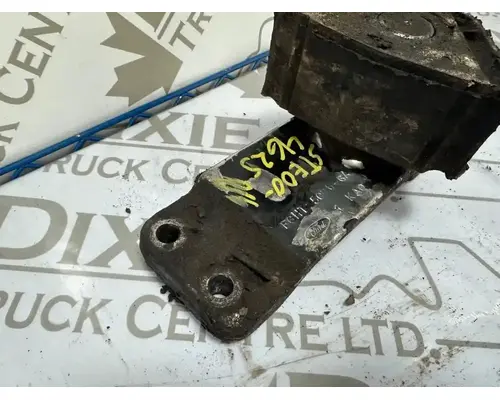 Caterpillar 3406E Engine Mounts