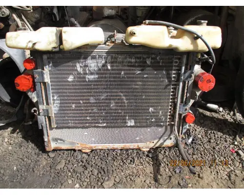 Caterpillar 3406E Radiator