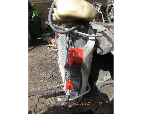 Caterpillar 3406E Radiator