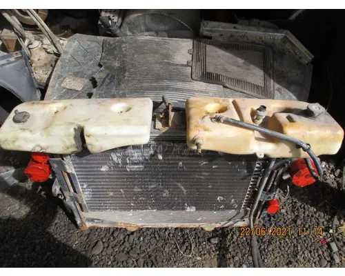 Caterpillar 3406E Radiator