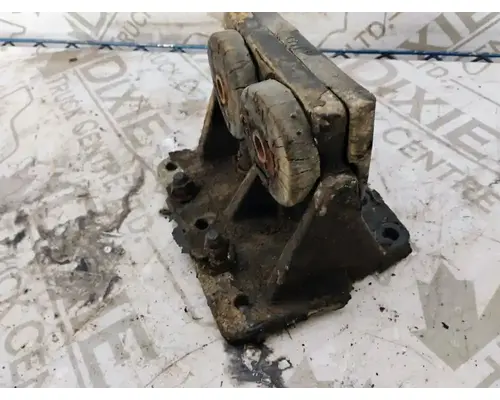Caterpillar 3406 Engine Mounts