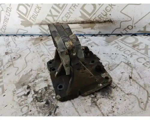 Caterpillar 3406 Engine Mounts