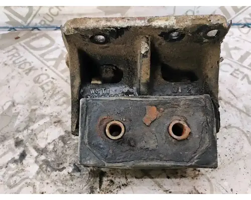 Caterpillar 3406 Engine Mounts