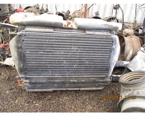 Radiator Caterpillar 3406 Dixie Truck Centre