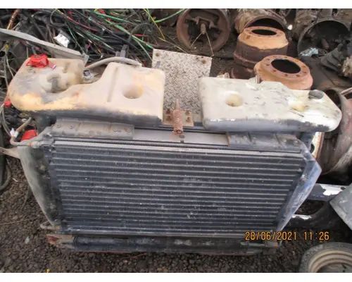 Caterpillar 3406 Radiator