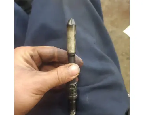 Fuel Injector Caterpillar 3406A Casey's Truck Salvage World