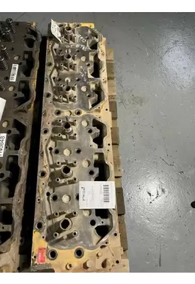 Caterpillar 3412E Cylinder Head
