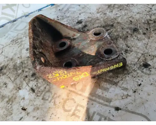 Caterpillar C12 Engine Mounts