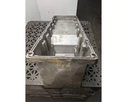 Caterpillar C12 Oil Pan