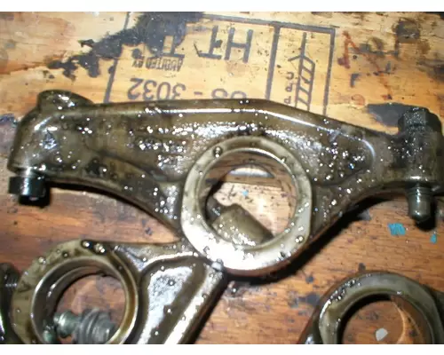 Rocker Arm CATERPILLAR C13 Dales Truck Parts, Inc.