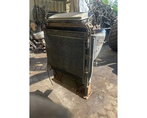 Radiator Caterpillar C15 Dixie Truck Centre