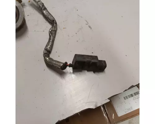 Caterpillar C7 Air Purge Elbow with Sensor
