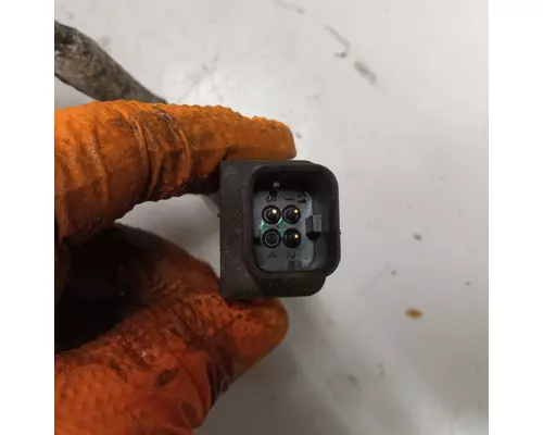 Caterpillar C7 Air Purge Elbow with Sensor