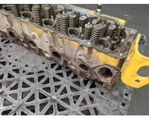 Caterpillar C7 Cylinder Head