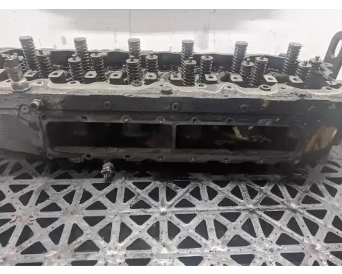 Caterpillar C7 Cylinder Head