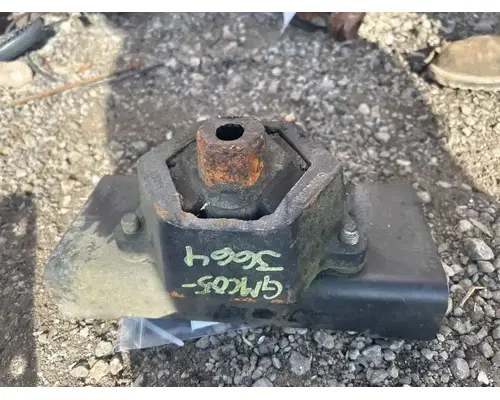 Caterpillar C7 Engine Mounts