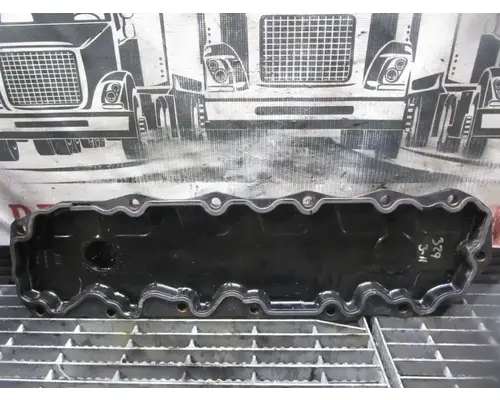 Caterpillar C7 Valve Cover