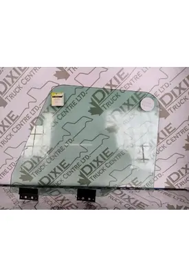 Caterpillar CT660S Windshield Glass