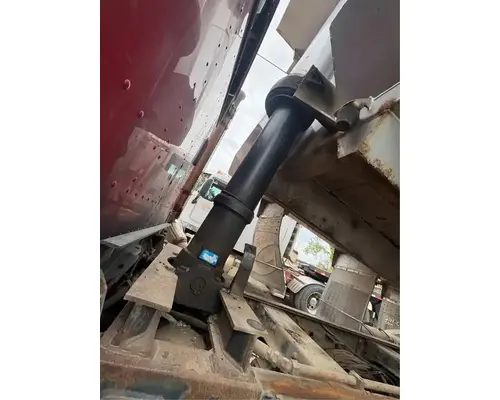 Caterpillar CT660 Box  Bed