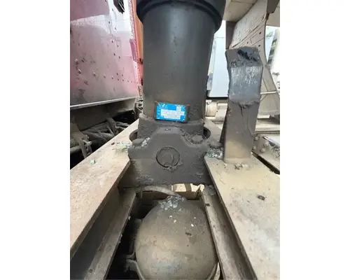 Caterpillar CT660 Box  Bed