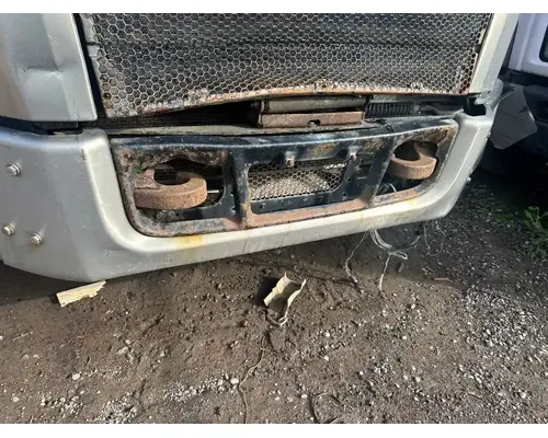 Caterpillar CT660 Bumper Assembly, Front