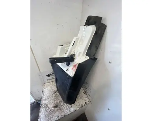 Caterpillar CT660 Fender Extension