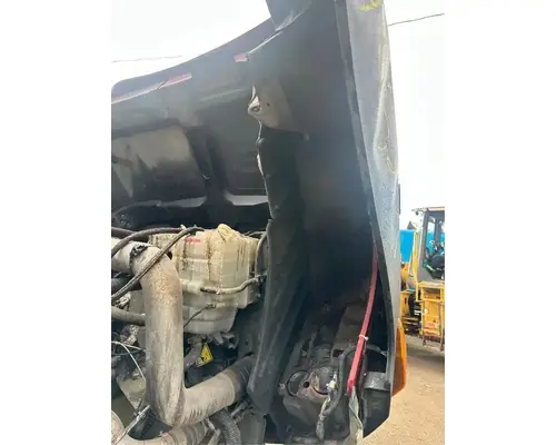 Caterpillar CT660 Hood