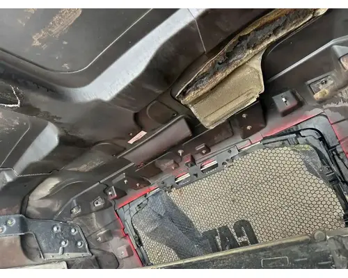 Caterpillar CT660 Hood